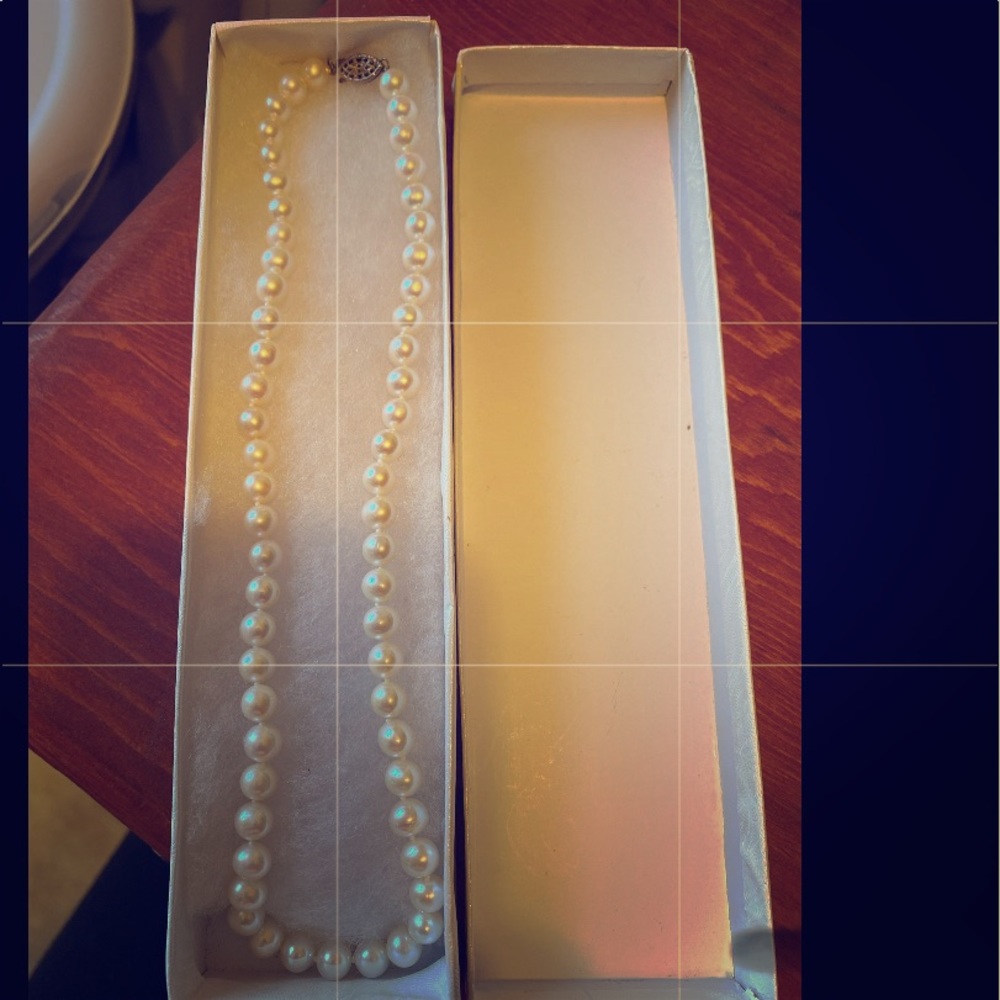 18” 6 1/2 - 7 mm fresh water pearl necklace